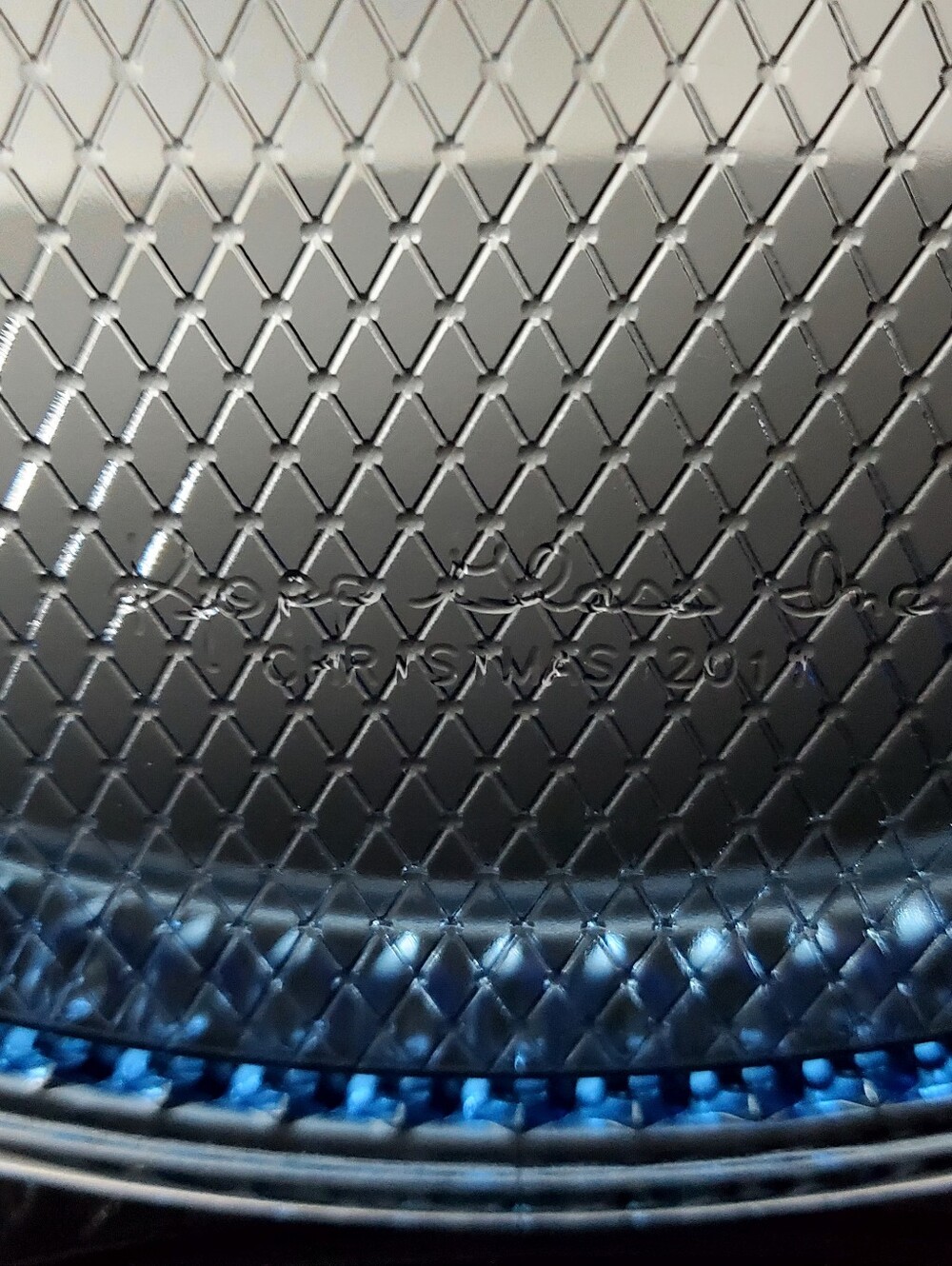 7 1/4" x 4" Oval Exquisitely Detailed Blue Glass Trinket Box With Lid 2011 - Picture 13 of 15
